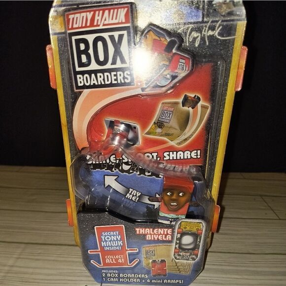 Tony Hawk Box Boarders Thalente Biyela Fingerboard Skateboard 2018 w Ramps New - Picture 2 of 7